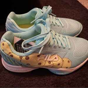 NWT! FILA VOLLEY ZONE PICKLEBALL SNEAKERS (Size 6)